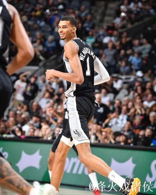 文班25+9马刺大胜爵士 布克40分太阳逆转快船 文班25+9马刺大胜爵士 布克40分太阳逆转快船